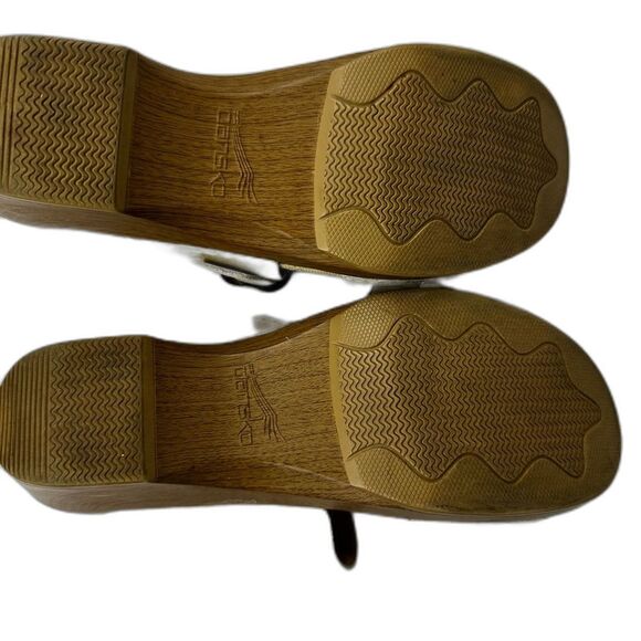 Dansko Sophie Platform Sandals w White/Gold Suede and Buckles - Wmn 41 (10.5-11) - Picture 4 of 7